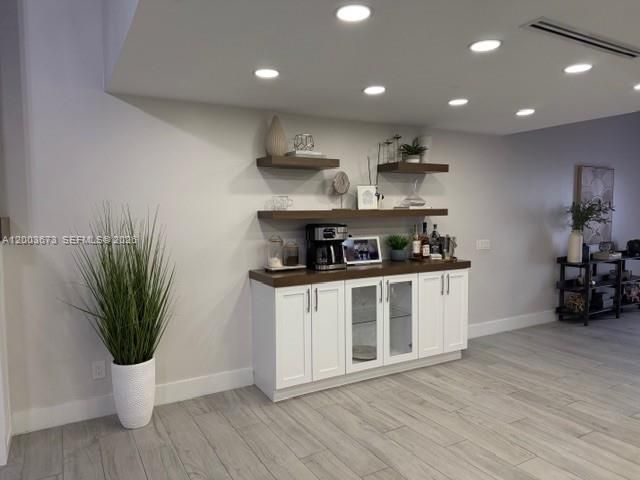 Activo con contrato: $525,000 (3 camas, 3 baños, 1686 Pies cuadrados)
