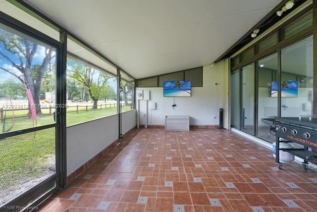 Activo con contrato: $525,000 (3 camas, 3 baños, 1686 Pies cuadrados)