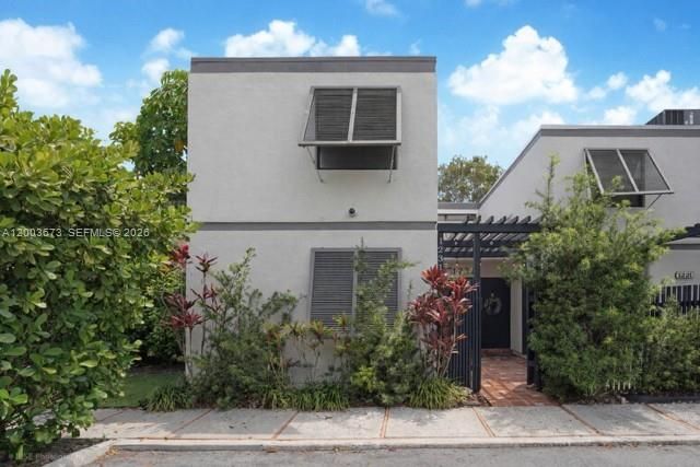Activo con contrato: $525,000 (3 camas, 3 baños, 1686 Pies cuadrados)