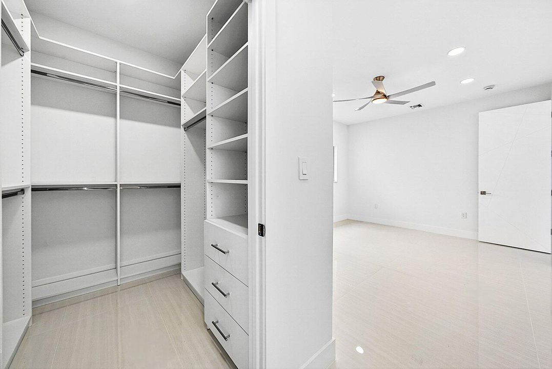 019-4887BocaireBoulevard