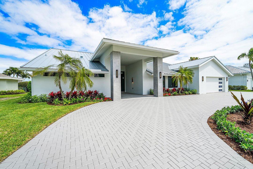 002-4887BocaireBoulevard