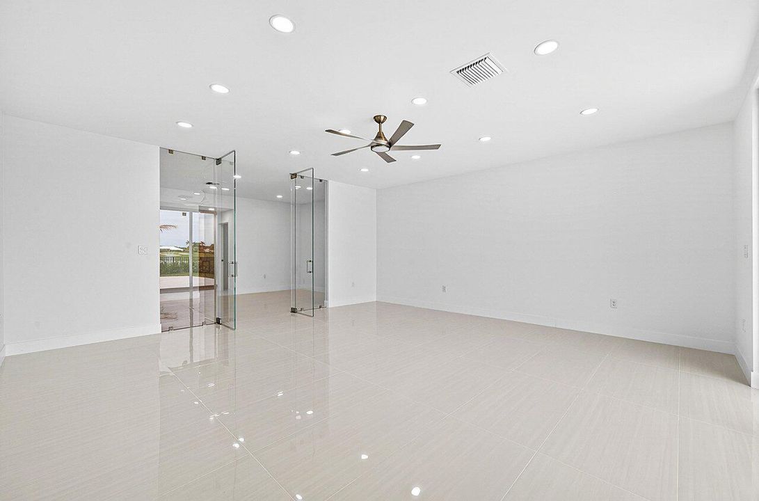 027-4887BocaireBoulevard