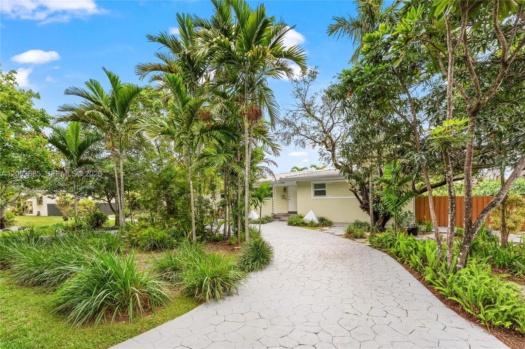 待售: $799,999 (3 贝兹, 2 浴室, 1882 平方英尺)