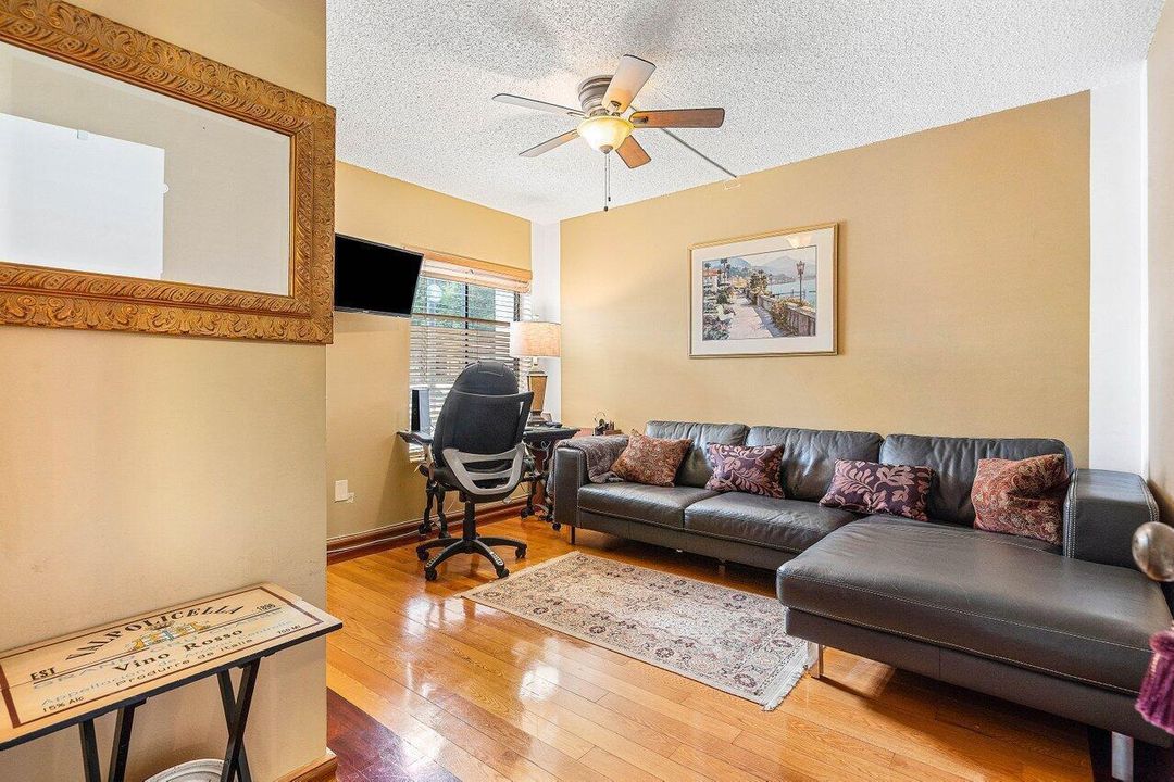 020-5200EastClubCircle-106-BocaRaton-FL-