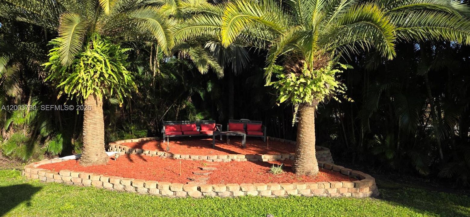 En Venta: $1,499,000 (5 camas, 3 baños, 3526 Pies cuadrados)