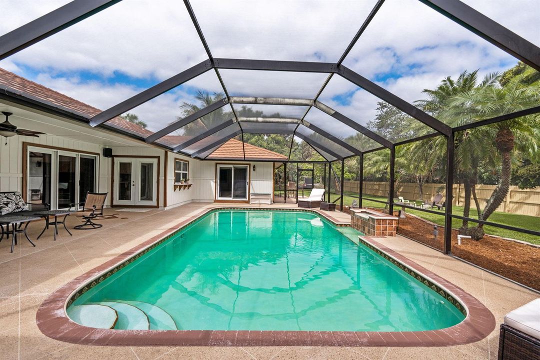 53-web-or-mls-A7404356
