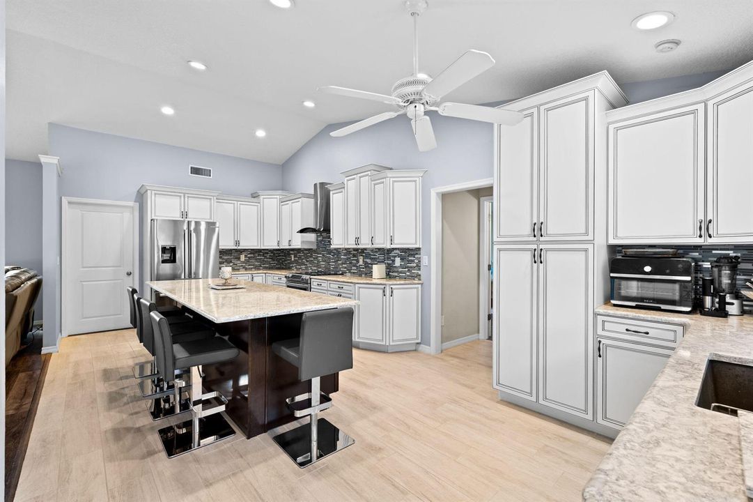 13-web-or-mls-A7404384 (2)