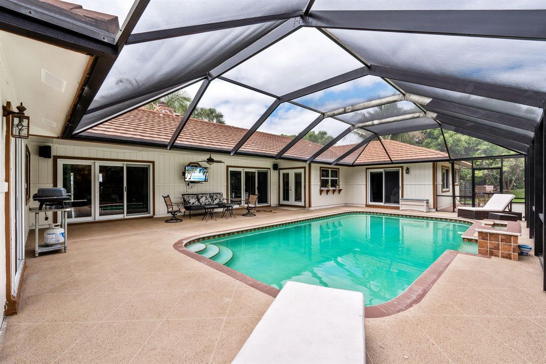 52-web-or-mls-A7404355
