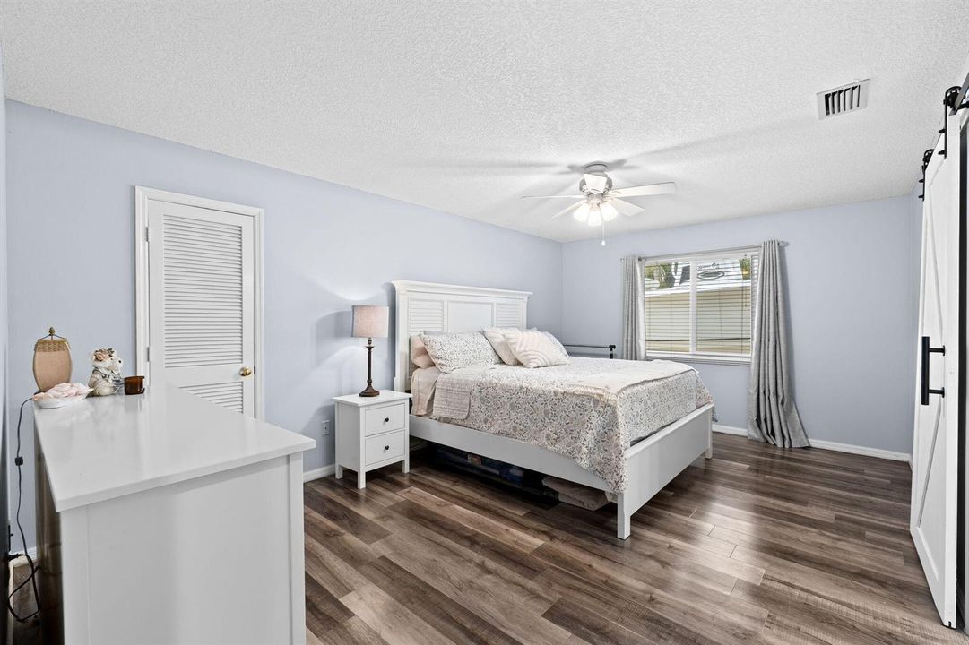 18-web-or-mls-A7404181