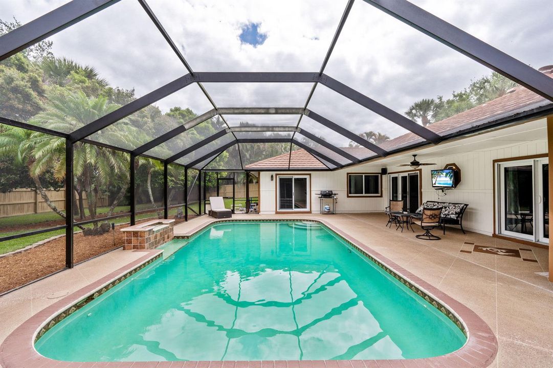 50-web-or-mls-A7404351
