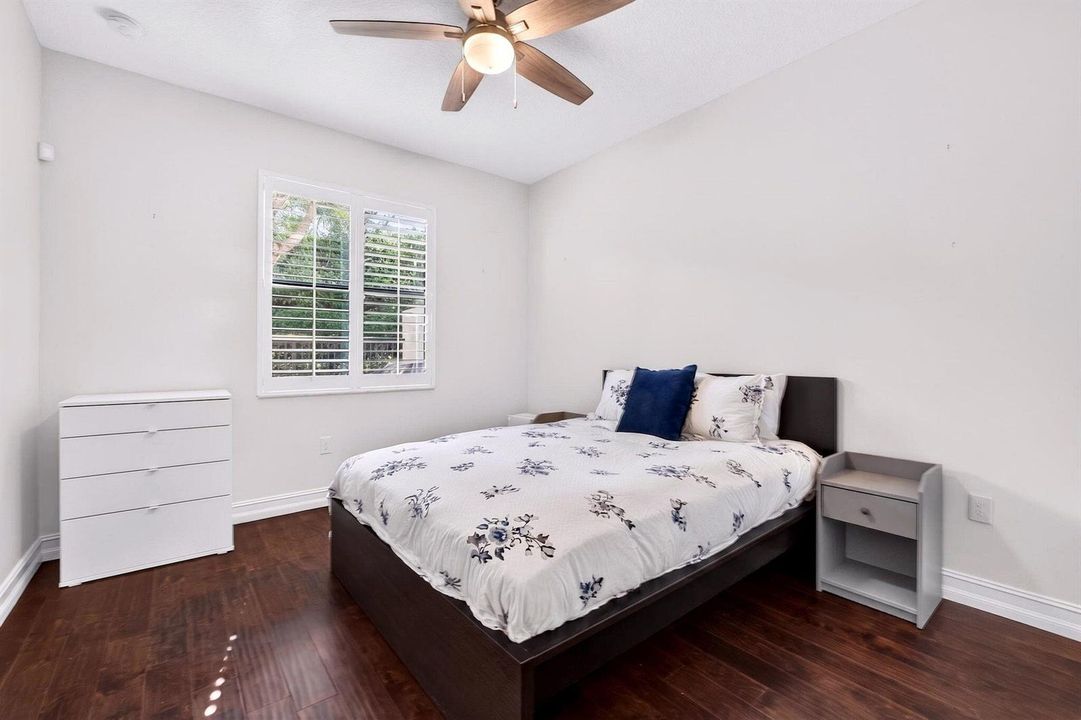32-web-or-mls-DSC03444 (2)