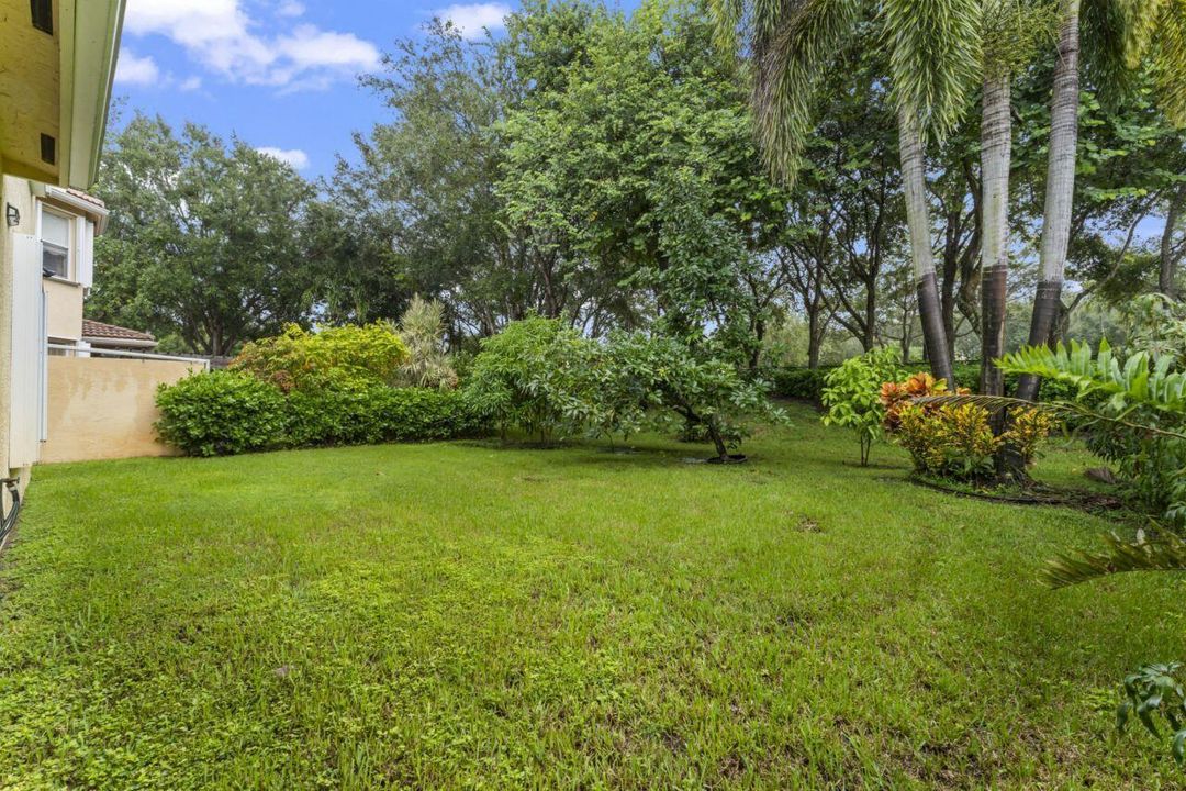 private yard