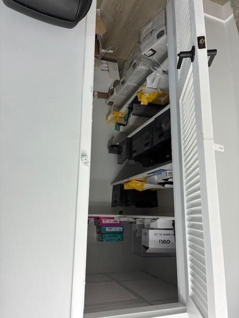 closet1