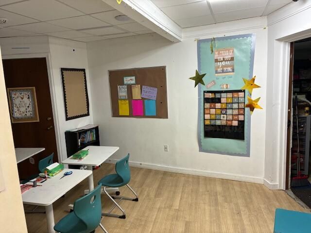 classroomB