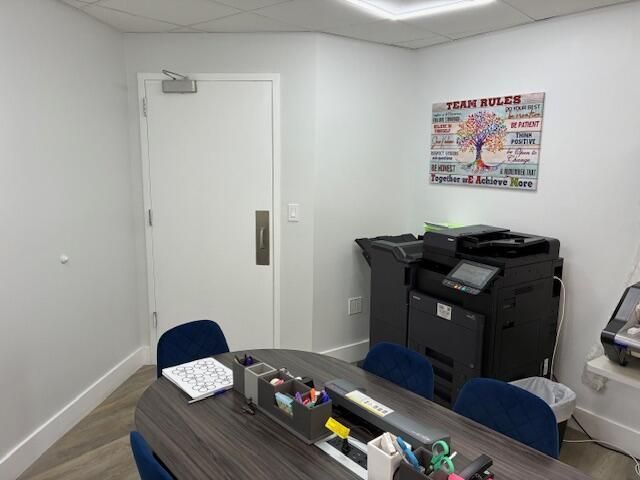 officeSmall2