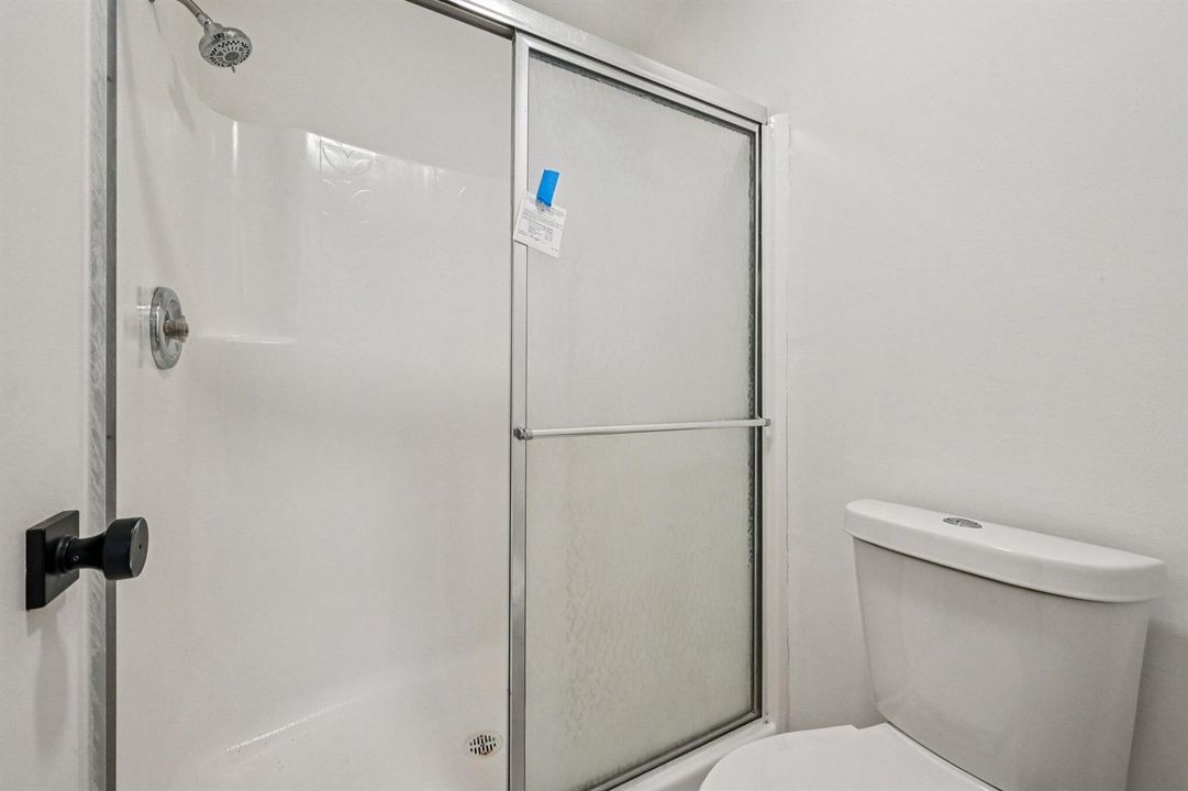 25-web-or-mls-Shakerwood Cir 203-S1804-0