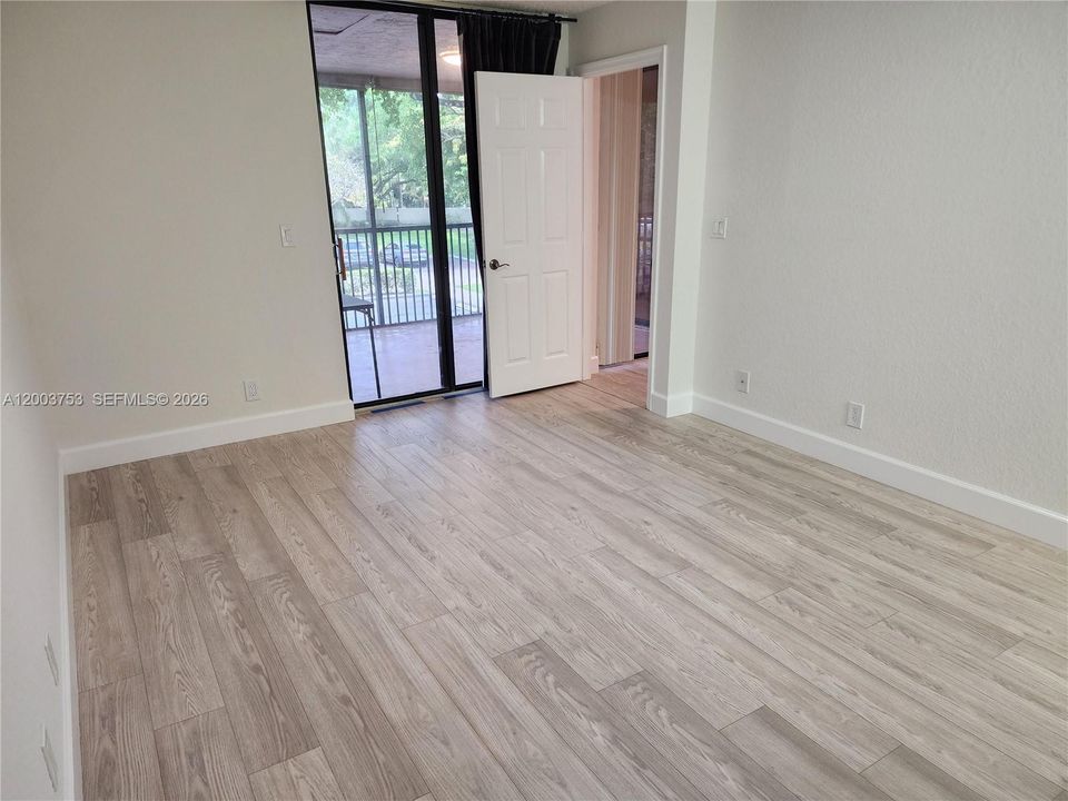 For Sale: $269,900 (3 beds, 2 baths, 1116 Square Feet)