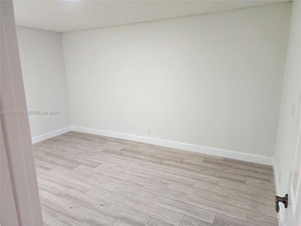For Sale: $269,900 (3 beds, 2 baths, 1116 Square Feet)