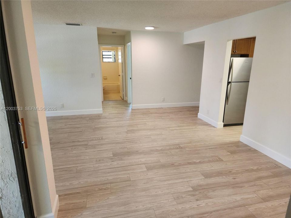 For Sale: $269,900 (3 beds, 2 baths, 1116 Square Feet)