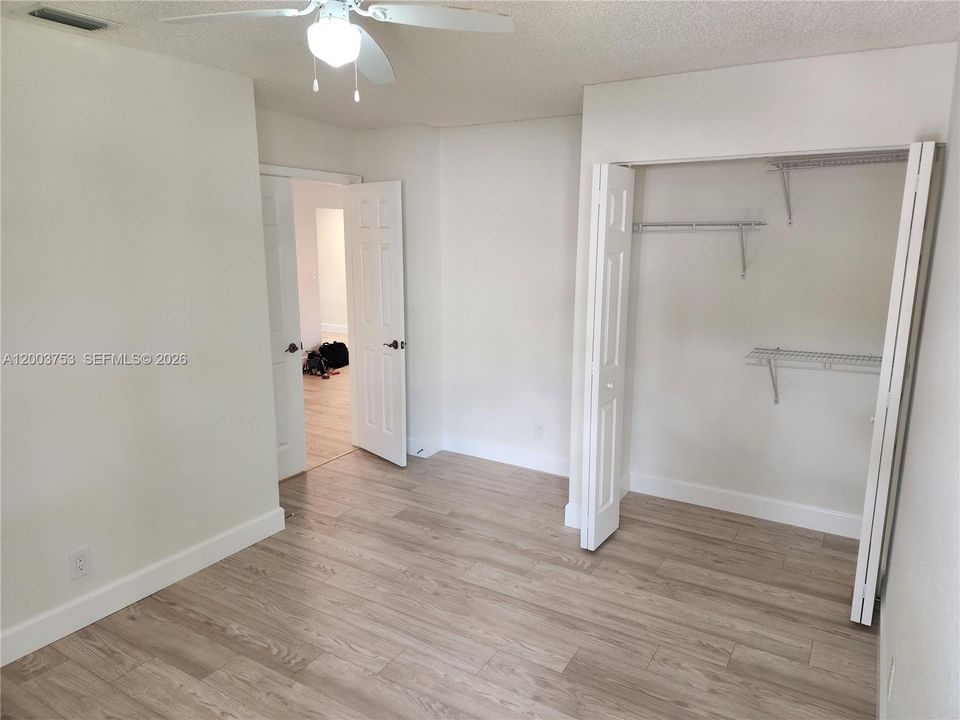 For Sale: $269,900 (3 beds, 2 baths, 1116 Square Feet)