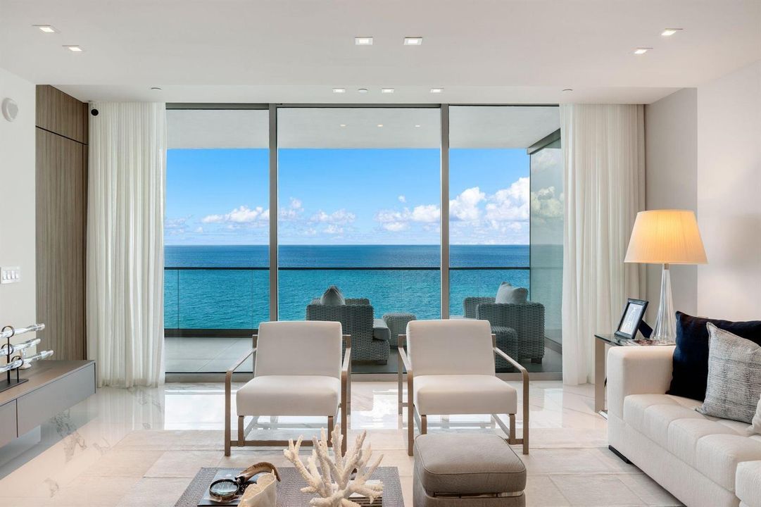 02_10201 Collins Ave_1oakstudio_05
