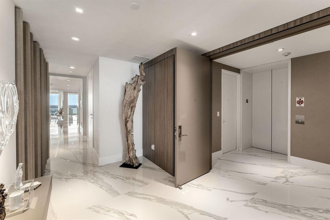 05_10201 Collins Ave_1oakstudio_07