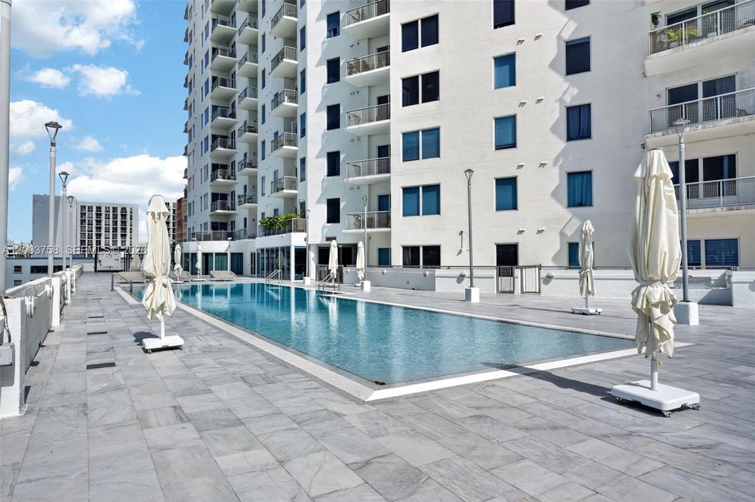 En Venta: $275,000 (1 camas, 1 baños, 696 Pies cuadrados)