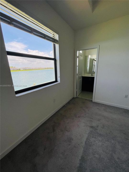 На продажу: $445,000 (3 спален, 2 ванн, 1587 Квадратных фут)