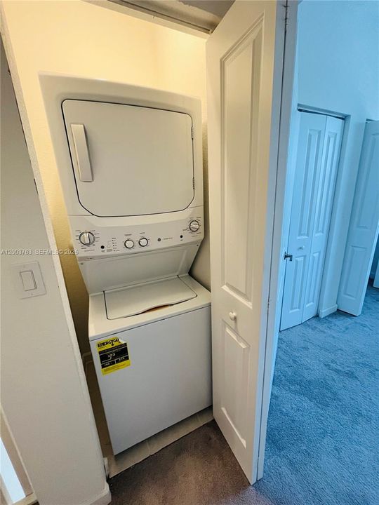 На продажу: $445,000 (3 спален, 2 ванн, 1587 Квадратных фут)