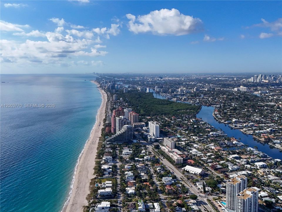 Недавно продано: $11,000,000 (0.29 acres)