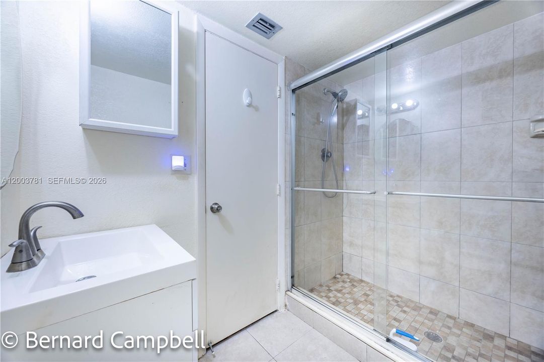 For Sale: $103,000 (2 beds, 2 baths, 1260 Square Feet)