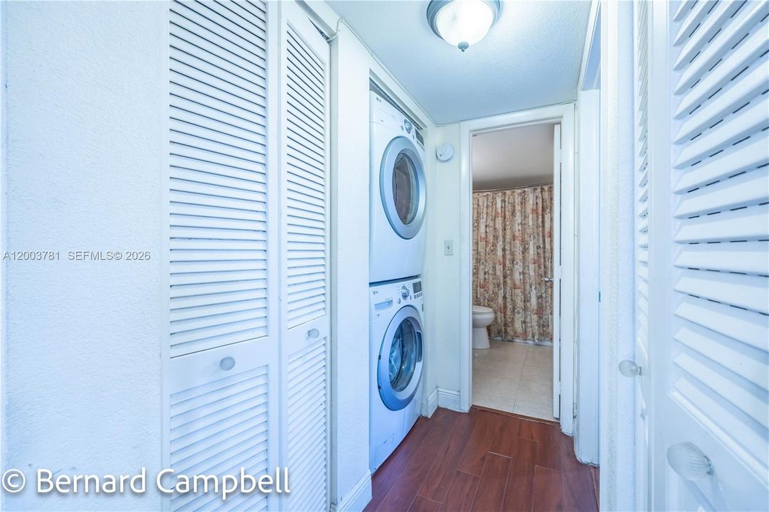 For Sale: $103,000 (2 beds, 2 baths, 1260 Square Feet)