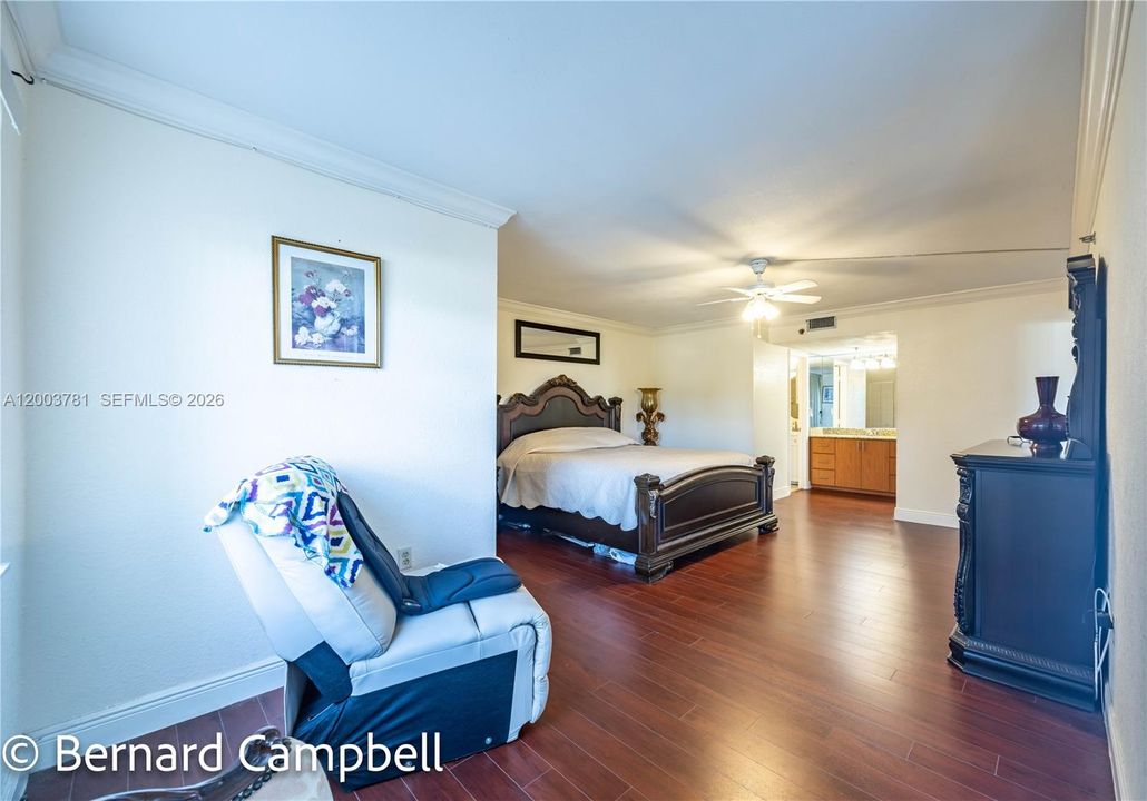 For Sale: $103,000 (2 beds, 2 baths, 1260 Square Feet)