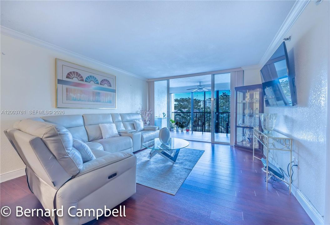For Sale: $103,000 (2 beds, 2 baths, 1260 Square Feet)