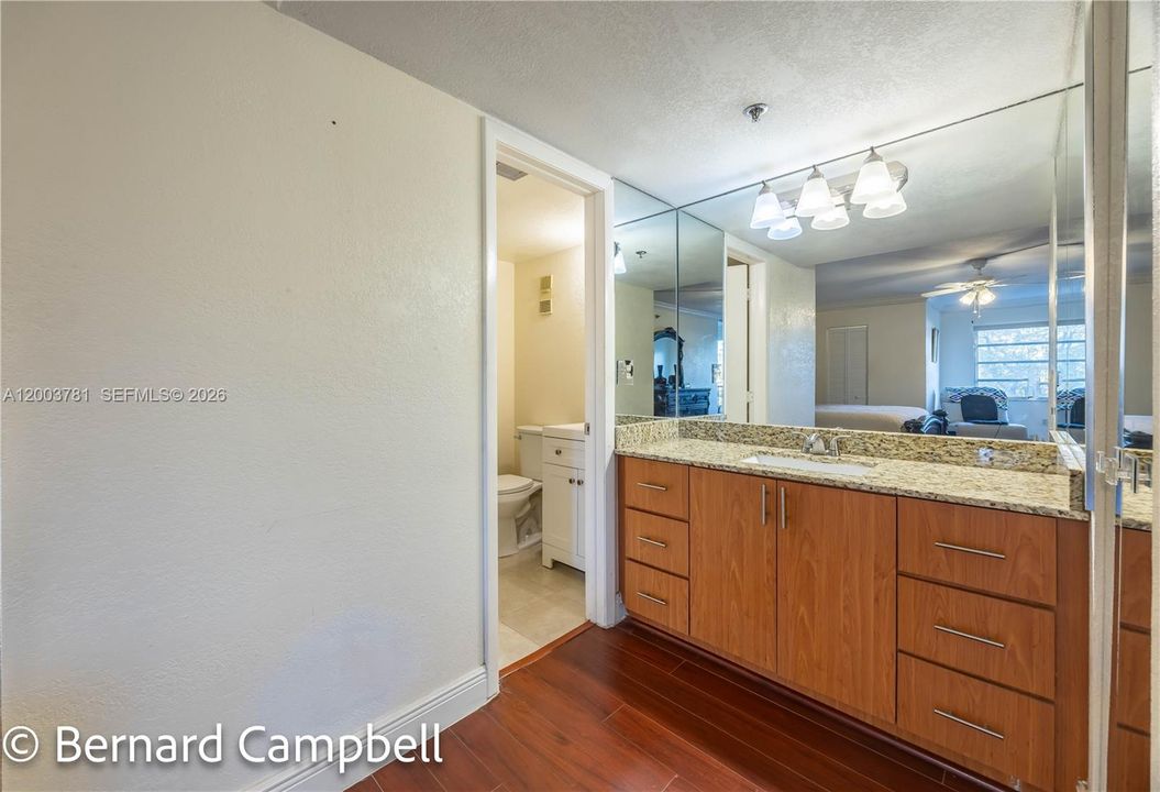 For Sale: $103,000 (2 beds, 2 baths, 1260 Square Feet)