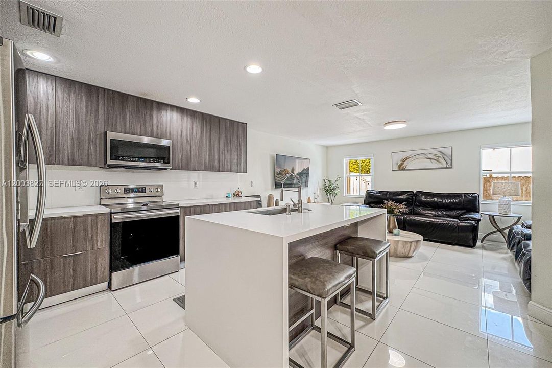 Active With Contract: $550,000 (3 beds, 2 baths, 1753 Square Feet)