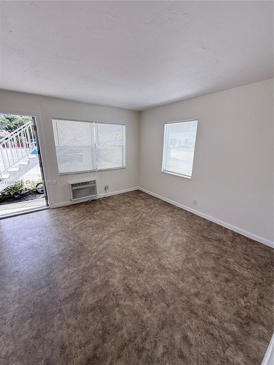 For Rent: $1,550 (1 beds, 1 baths, 600 Square Feet)