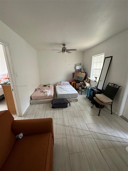 For Rent: $1,550 (1 beds, 1 baths, 600 Square Feet)