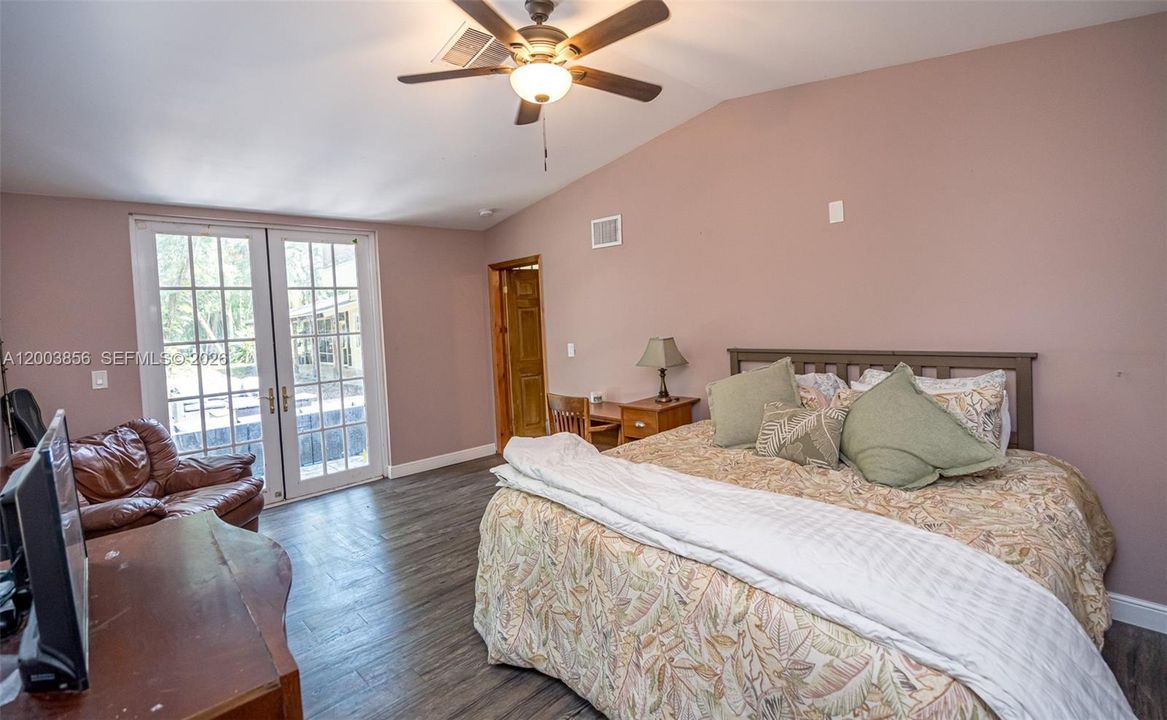 For Sale: $2,440,000 (7 beds, 6 baths, 5775 Square Feet)