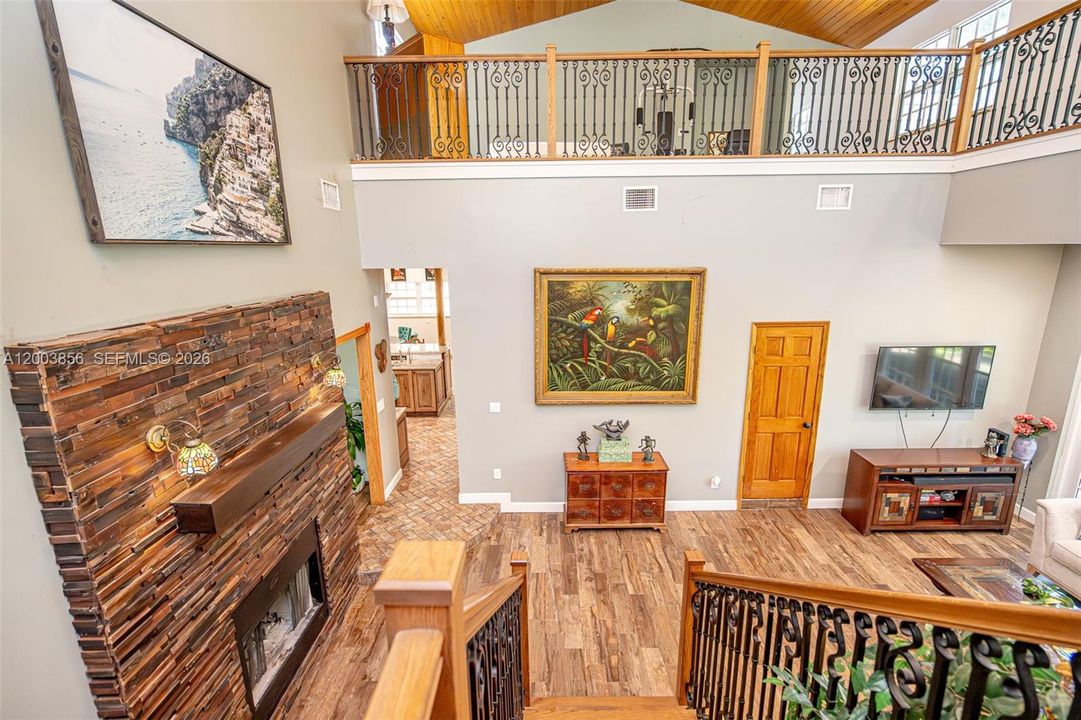 For Sale: $2,440,000 (7 beds, 6 baths, 5775 Square Feet)