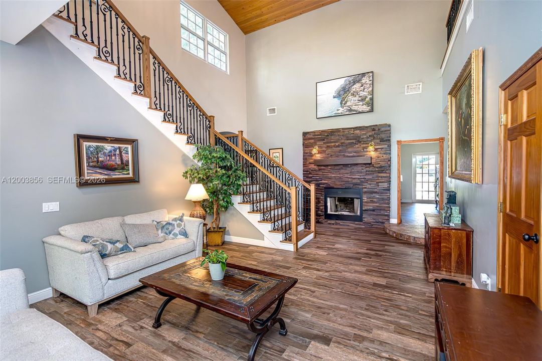 For Sale: $2,440,000 (7 beds, 6 baths, 5775 Square Feet)