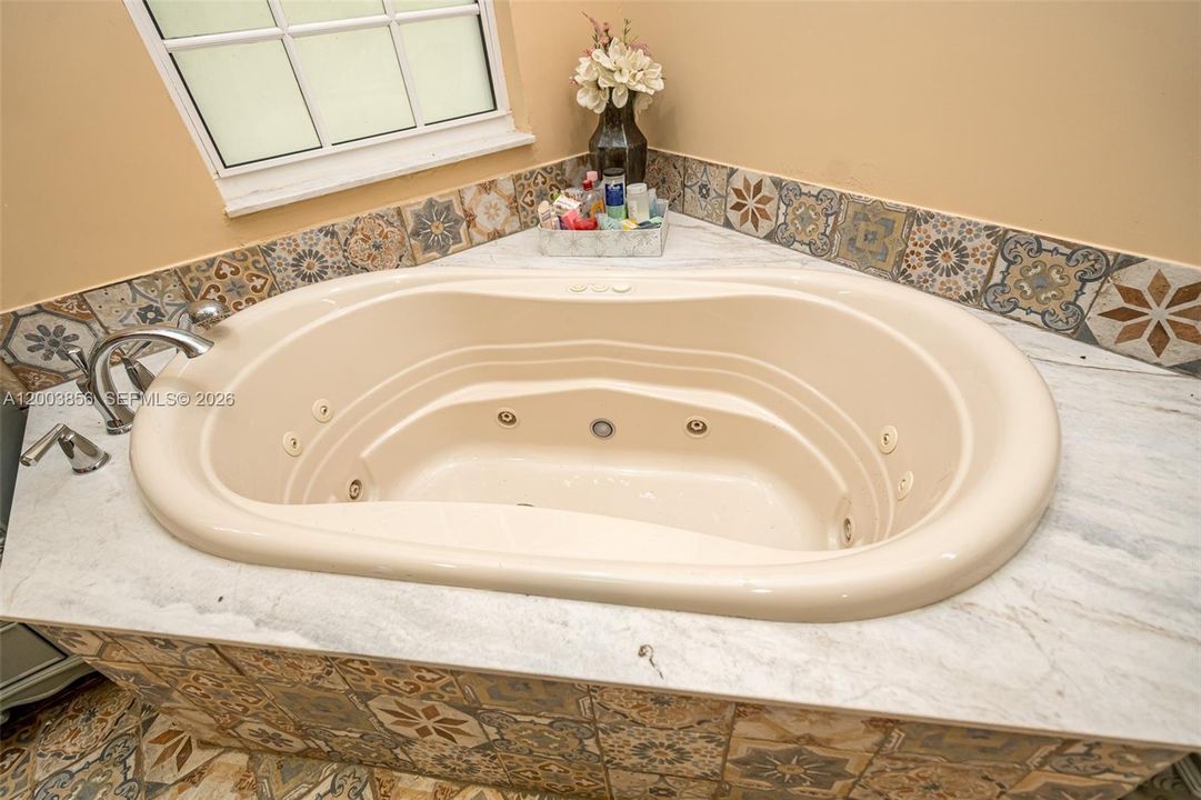 For Sale: $2,440,000 (7 beds, 6 baths, 5775 Square Feet)