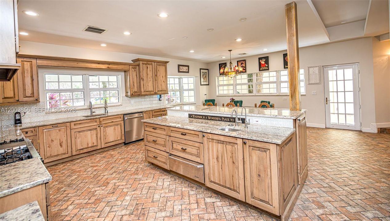 For Sale: $2,440,000 (7 beds, 6 baths, 5775 Square Feet)