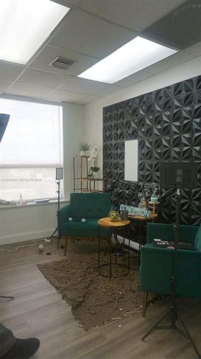 For Rent: $1,100 (0 beds, 0 baths, 0 Square Feet)