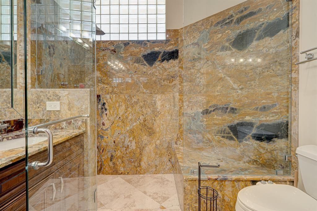 GORGEOUS MASTER BATHROOM SHOWER