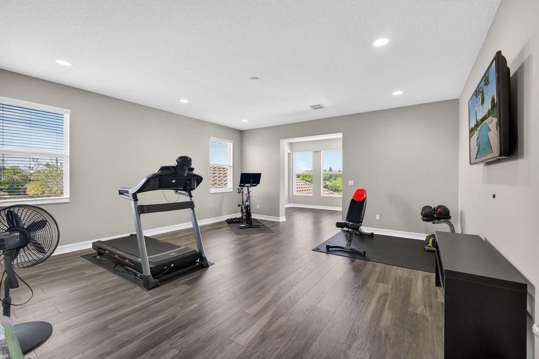 Flex Room