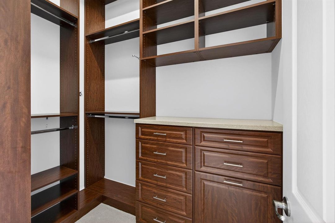 Main Bedroom Closet