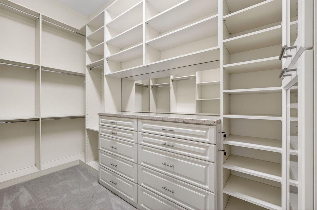 Main Bedroom Closet