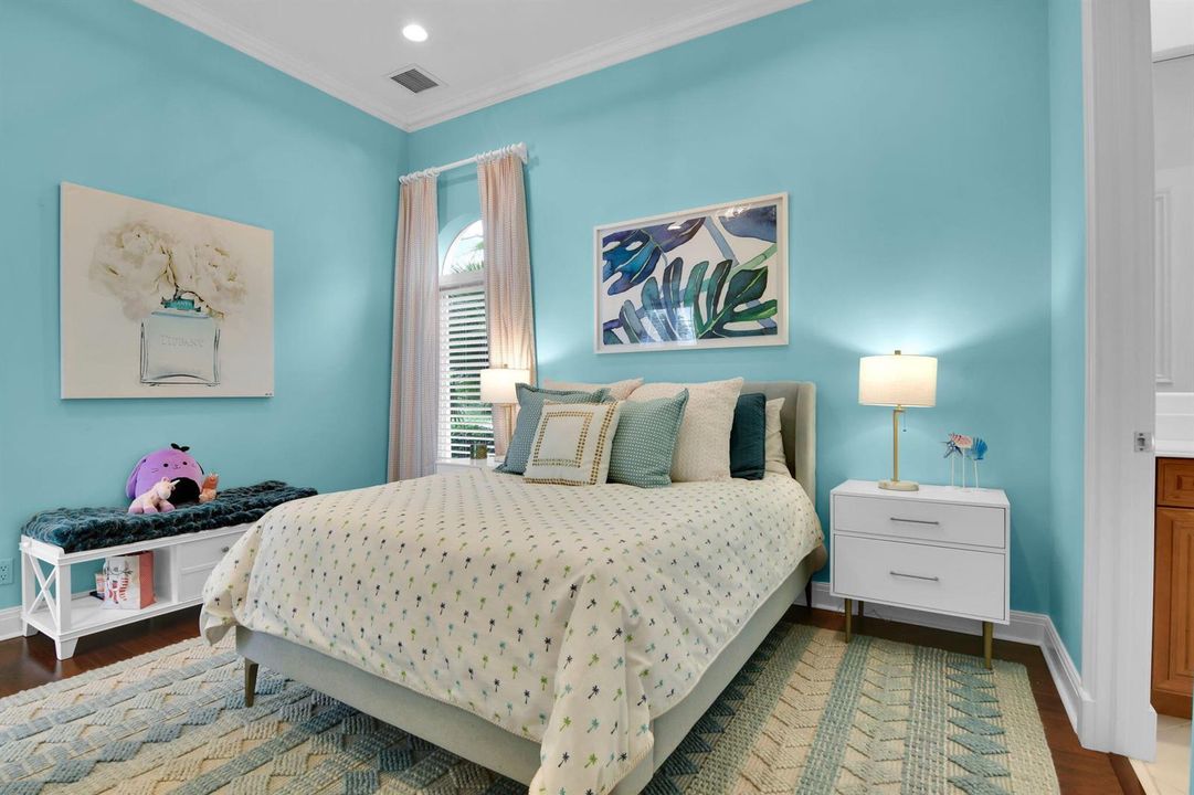 33-web-or-mls-33-print-32-web-or-mls-32-