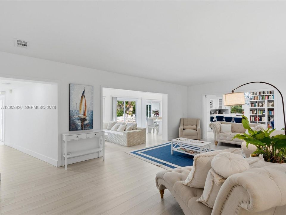 En Venta: $3,280,000 (4 camas, 4 baños, 2530 Pies cuadrados)